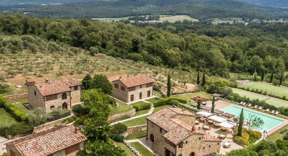 Bastide viticole illustree en Provence